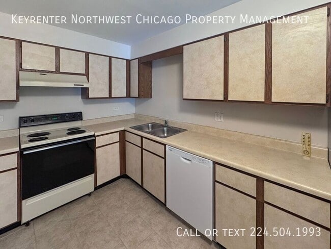 Photo - 33561 N Royal Oak Ln