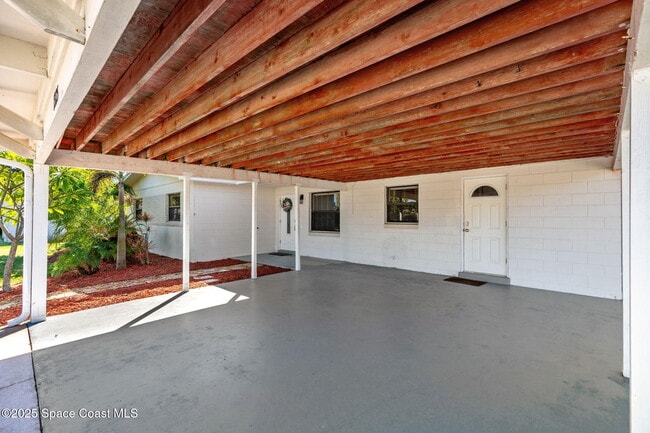 Photo - 1375 Crevalle Ave
