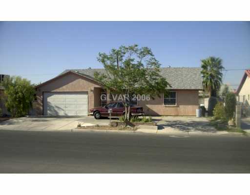 Building Photo - Great 3 Bedroom 2 Bathroom House in wonder...