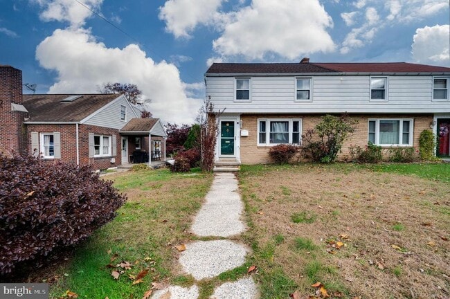 Building Photo - 117 E Broad St