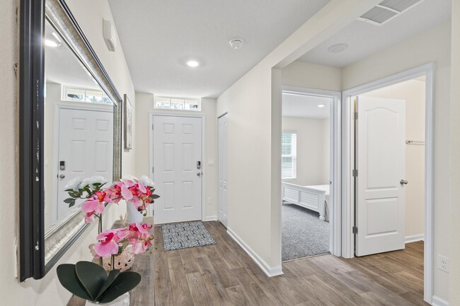 Photo - 8 Ryecrest Ln