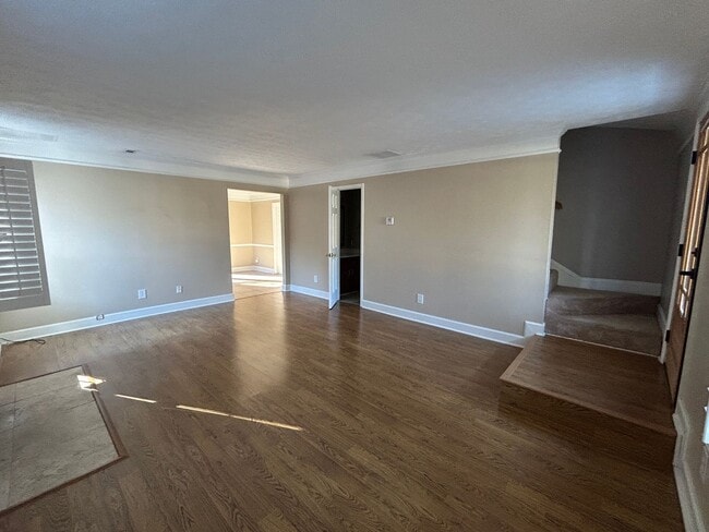 Photo - 145 Long Leaf