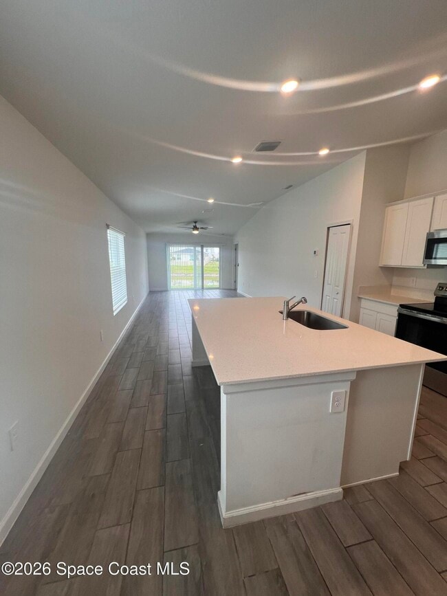 Photo - 1668 Colebrook Cir SW