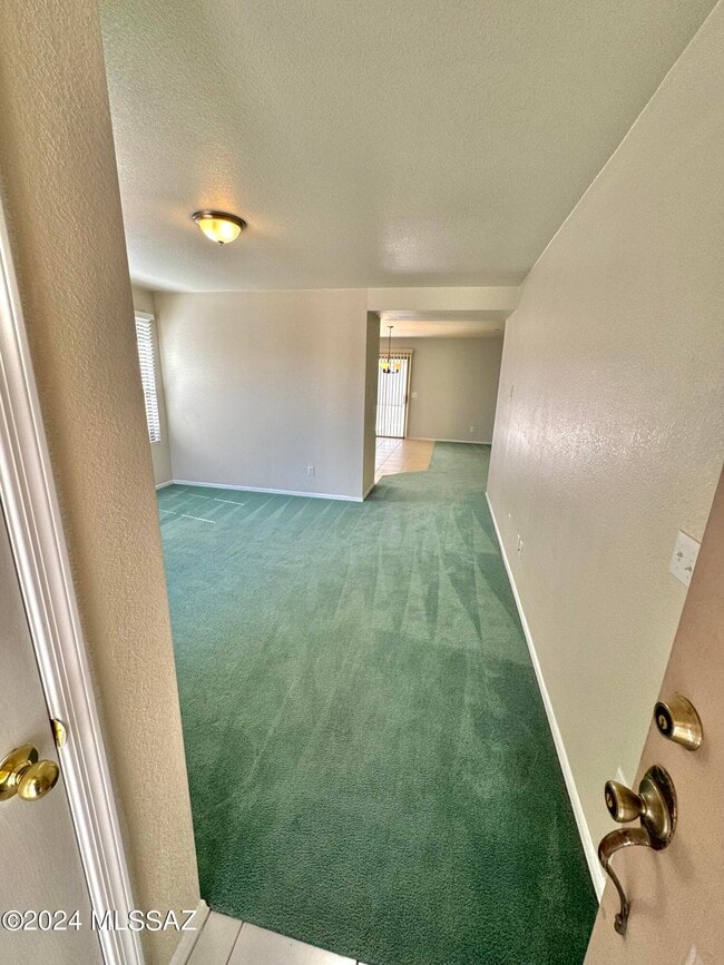 7846 E Rooner Dr