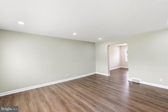 Photo - 8130 Kirkwall Ct