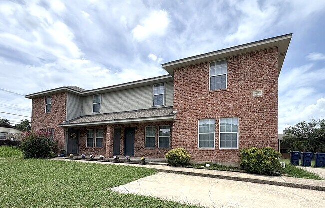 Building Photo - 416 Creek St Unit #C Rental