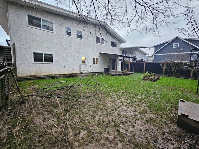 Photo - 46084 Clare Ave