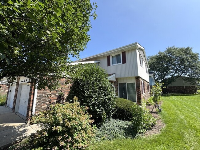 Photo - 1656 Castbourne Ct