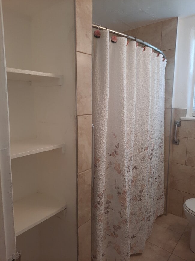 Photo - 512 Phoenix Ave