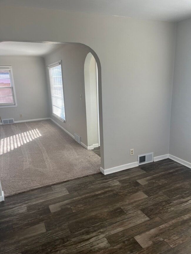 Photo - 3 Bedroom Home! Unit 1704 S 8th Ave