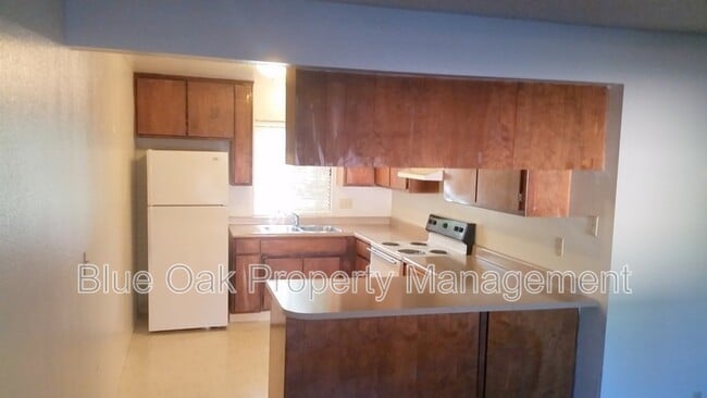 Photo - 985 Salem St Unit #6