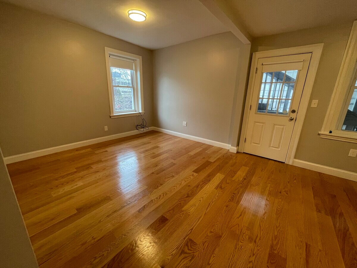 Photo - 124 Berkshire St Unit 1