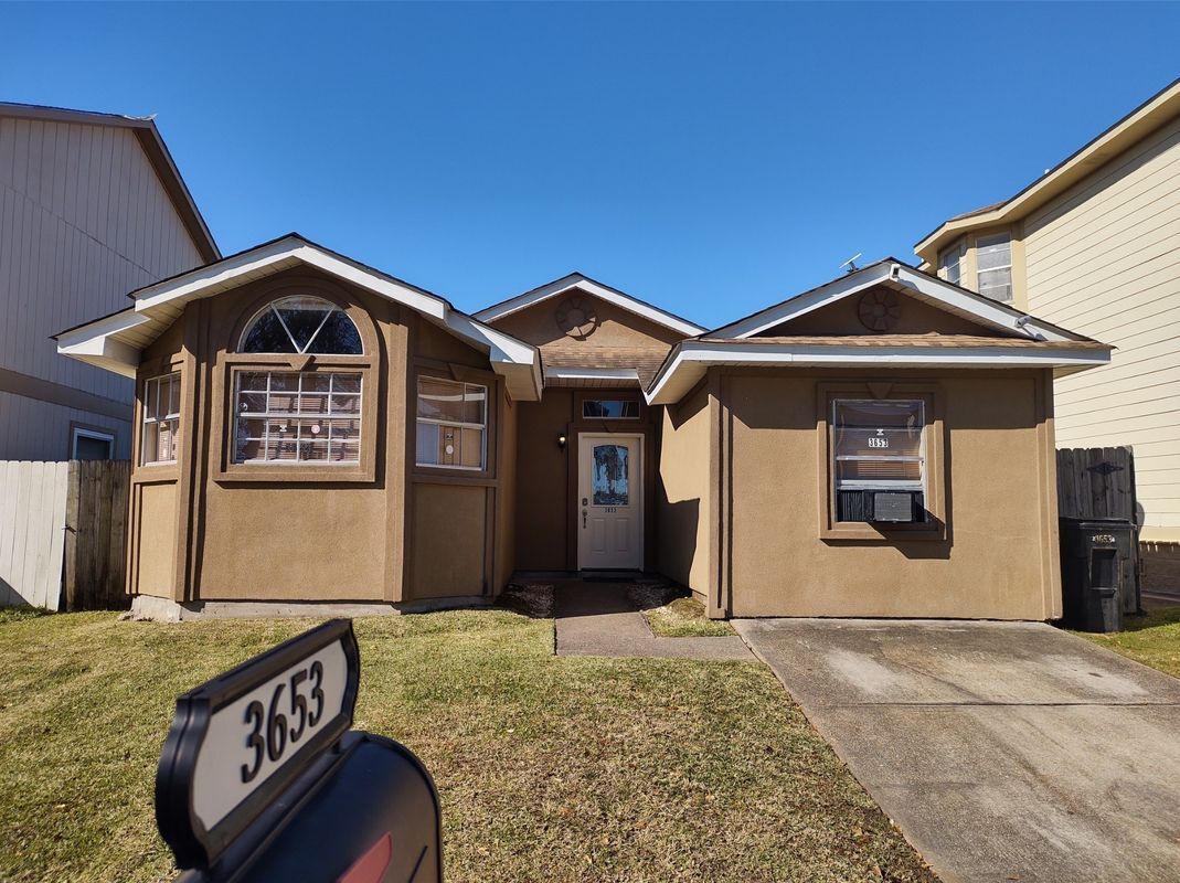 Photo - 3653 Timber Bluff Ln