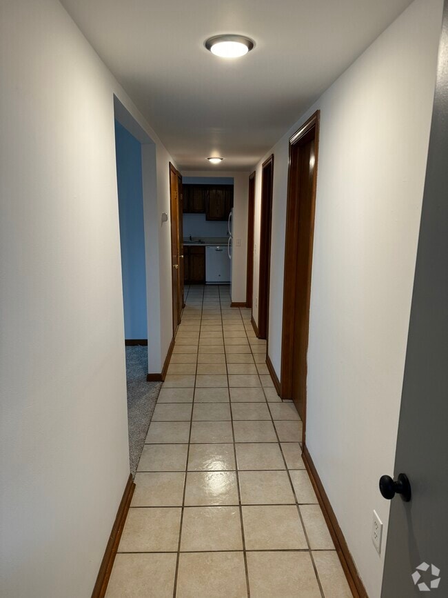 Building Photo - 1155 Maple St Unit 1F Rental