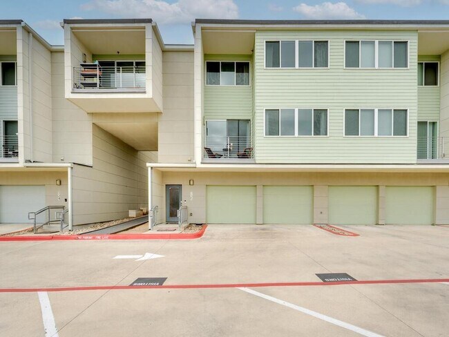 Photo - 604 N Bluff Dr Unit 210