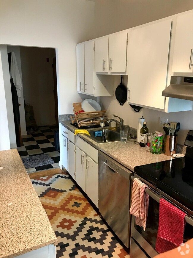 Building Photo - 5 Calvin St Unit 1A Rental
