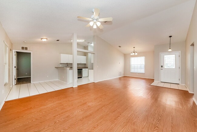 Photo - 11804 Dunster Ln