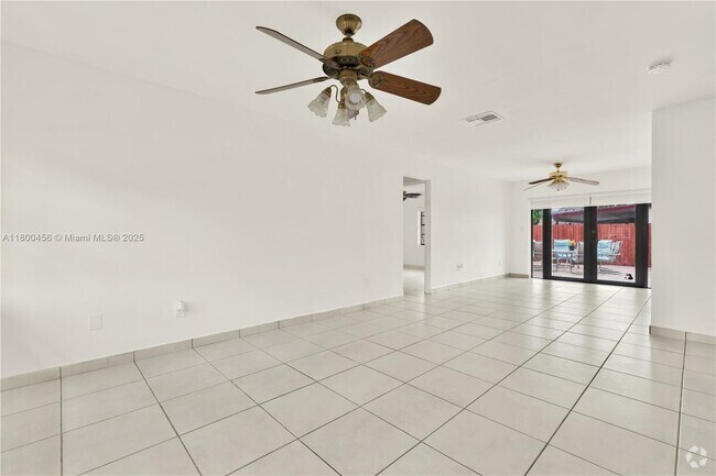 Building Photo - 7127 SW 154th Ct Rental