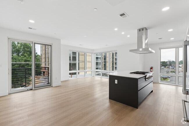 3BR, 3BA - 1,500SF - Kitchen, Dining Room