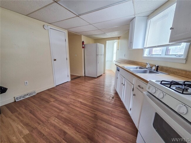 Photo - 38 N Main St