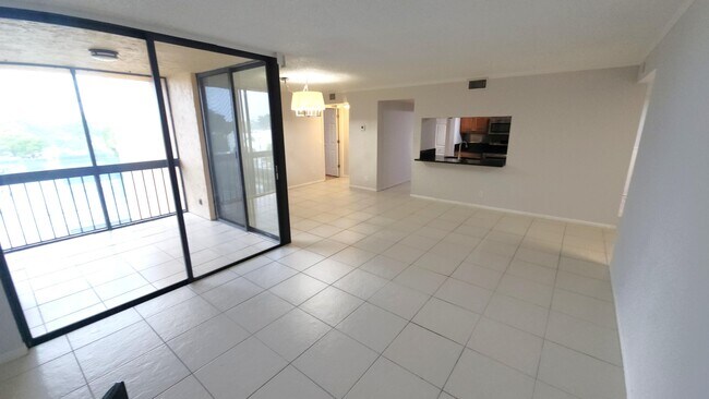 Photo - 450 Egret Cir Unit 9404