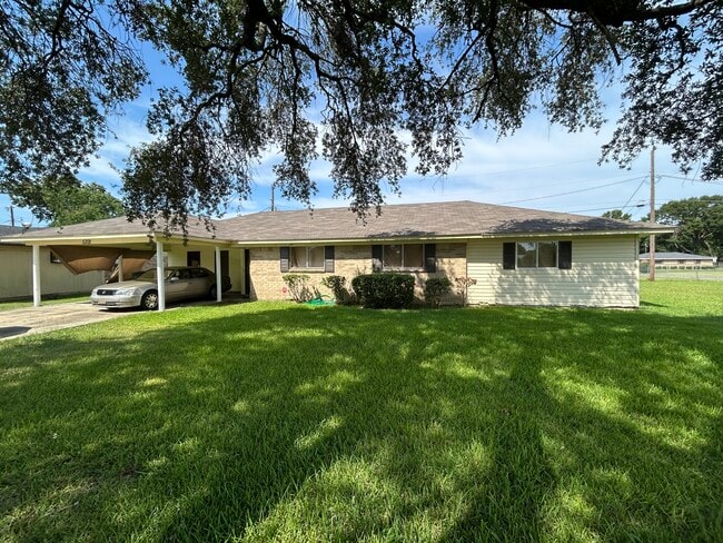 Photo - 5202 Wilton Dr House