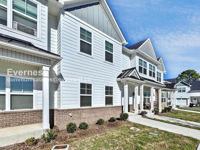 Photo - 204 Ansley Wy