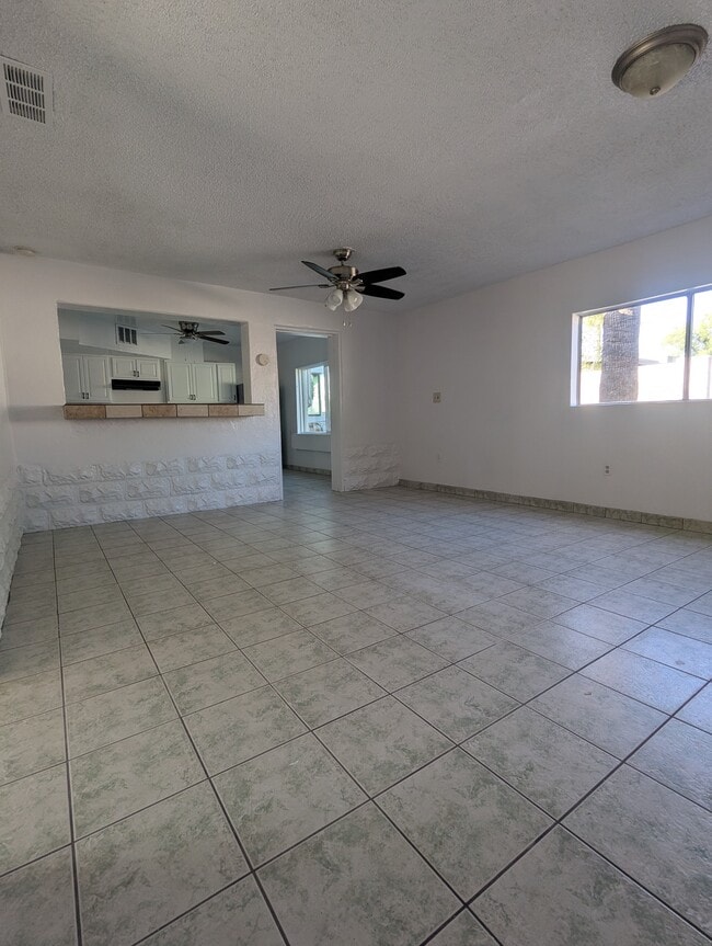 Building Photo - 2201 N 22nd St Unit B