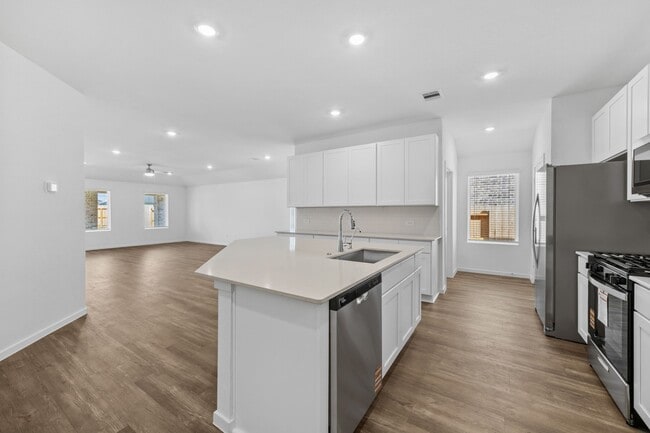 Building Photo - 27718 Hudson Sands Ln