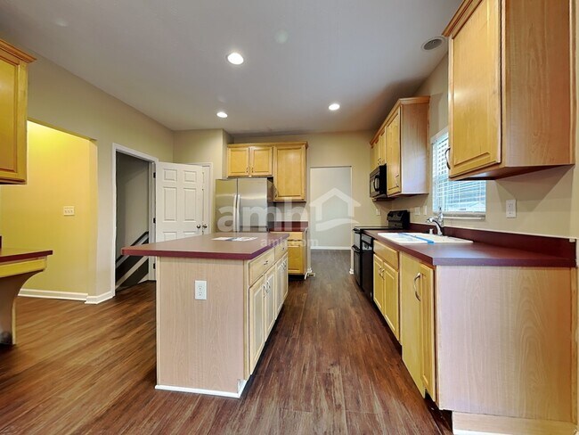 Photo - 210 Waterstone Dr