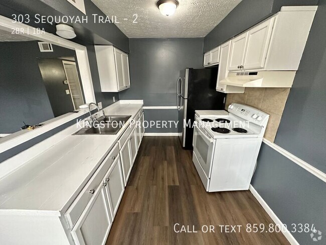 Building Photo - Newly remodeled, first-floor apartment!!!!... Unit 2