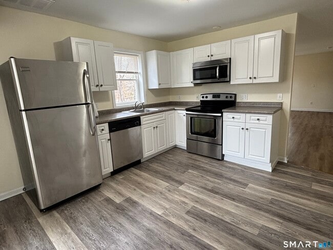 Photo - 61 Scotland Ave Unit North