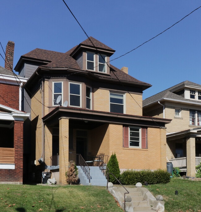 Building Photo - Gaylord Unit B-Upper