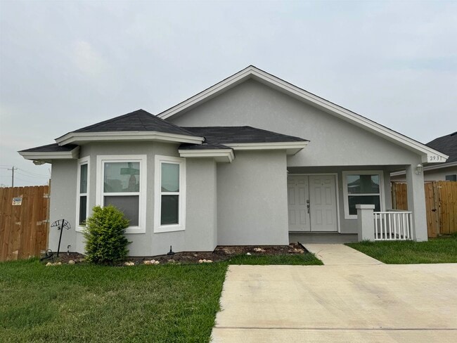 Building Photo - 2931 Rowan Dr