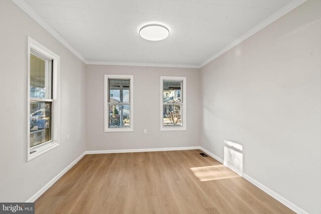 Photo - 606 Spruce St