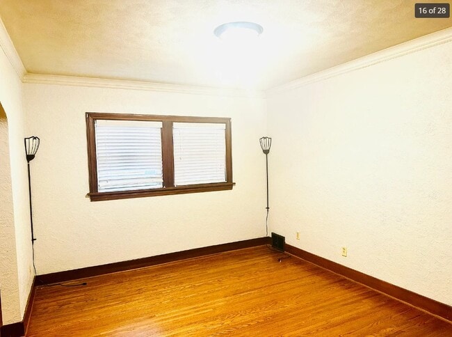 Photo - 2501 W Moss Ave