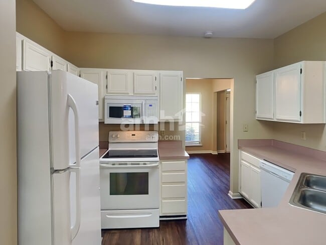 Photo - 601 Magnolia Ln