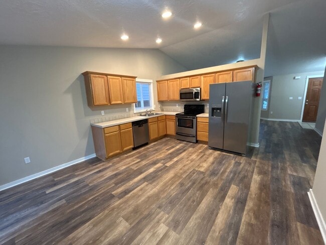 Photo - 3 Bedroom 2 Bathroom Knox Butte Home