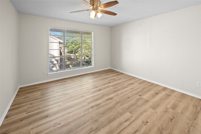 Photo - 10574 High Hollows Dr Unit 265