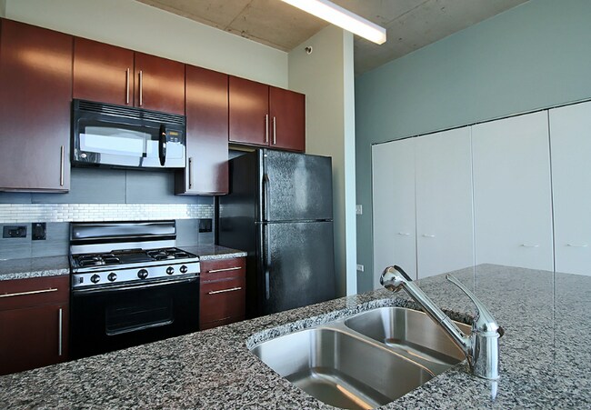 Photo - 1423 S State St