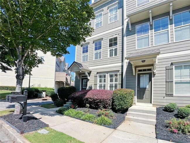 Photo - 525 Grove Field Ct NW