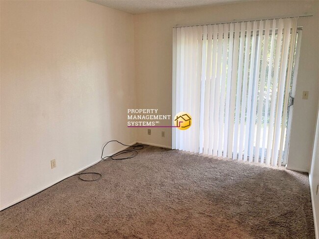 Photo - 1042qvc Unit H