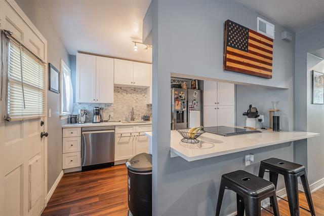 Photo - 6341 Bordeaux Ave