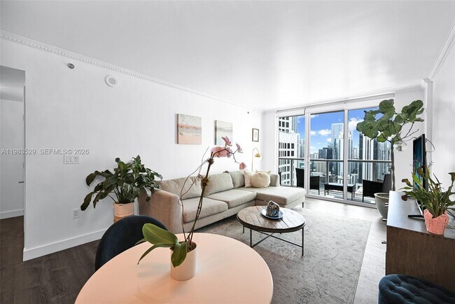 Photo - 55 SE 6th St Unidad 3404