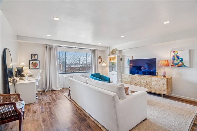 Photo - Large 1BR/1BA with Natural Light & Modern Finishes in Cleveland Park