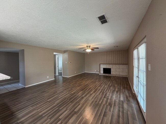 Photo - Lovely 4 Bedroom 2 Bathroom Home In NE ABQ!