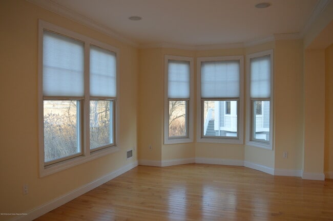 Photo - 606 Park Ave