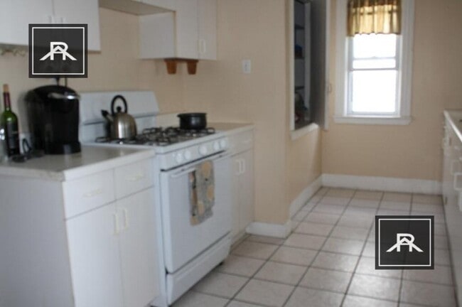 Photo - 4 bedroom in Brookline MA 02446 Unit 3 COPY