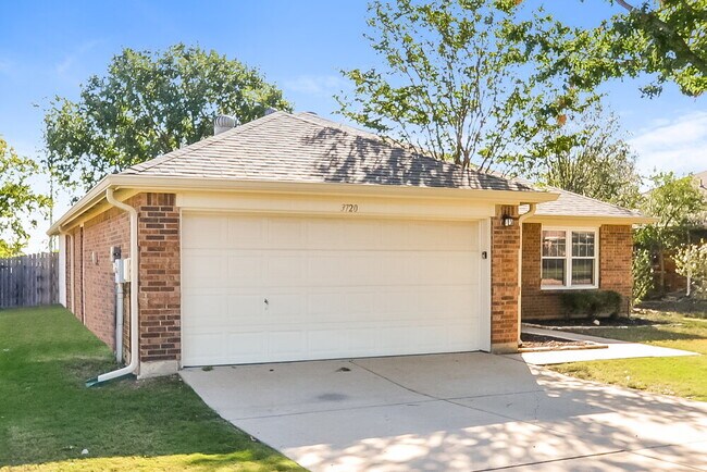 Photo - 3720 Allison Dr