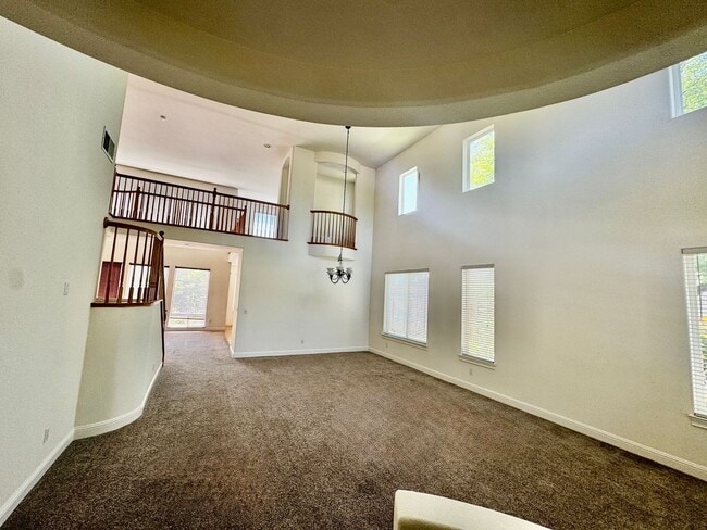 Photo - Fabulous Serrano Home